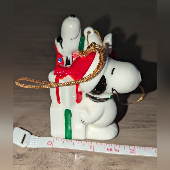 Snoopy Smiling Vintage Ornament - Picture 6 of 6